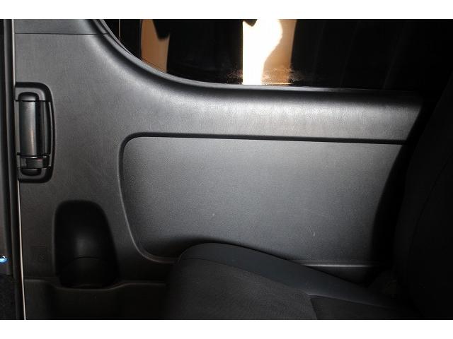 ハイエースバン スーパーGL ダークプライムII 6型x4WDxセ-フティセンスxインテリジェントクリアランスソナーxTRDスポイラーxTRD15AWxアルパイン11インチナビxパノラミックビューモニタxデジタルインナーミラーxハーフレザーx両側電動(36枚目)