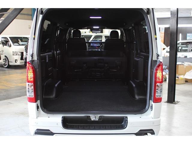 ハイエースバン スーパーGL ダークプライムII 6型x4WDxセ-フティセンスxインテリジェントクリアランスソナーxTRDスポイラーxTRD15AWxアルパイン11インチナビxパノラミックビューモニタxデジタルインナーミラーxハーフレザーx両側電動(40枚目)