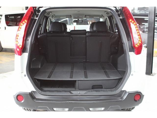 エクストレイル ２０ＧＴ　Ｔ３１後期型ｘ６速マニュアルｘ新品黒革調シートカバーｘナビＴＶｘバックカメラｘＥＴＣｘ純正１８ＡＷｘインテリジェントキーｘキセノンヘッドライトｘ２色切替ＬＥＤフォグｘクルコンｘディーゼルターボｘ４ＷＤ（29枚目）