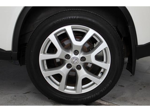 エクストレイル ２０ＧＴ　Ｔ３１後期型ｘ６速マニュアルｘ新品黒革調シートカバーｘナビＴＶｘバックカメラｘＥＴＣｘ純正１８ＡＷｘインテリジェントキーｘキセノンヘッドライトｘ２色切替ＬＥＤフォグｘクルコンｘディーゼルターボｘ４ＷＤ（53枚目）