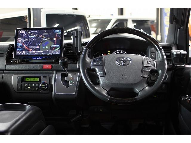 ハイエースバン スーパーＧＬ　ダークプライムＩＩ　７型ｘ４ＷＤｘセ－フティセンスｘインテリジェントクリアランスソナーｘモデリスタエアロｘ純正１５ＡＷｘアルパイン１１インチナビｘパノラミックビューモニタｘデジタルインナーミラーｘハーフレザーｘ両側電動（3枚目）
