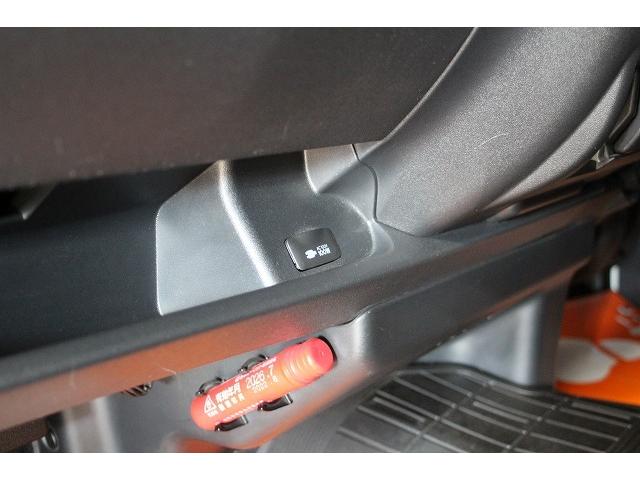 ハイエースバン スーパーＧＬ　ダークプライムＩＩ　７型ｘ４ＷＤｘセ－フティセンスｘインテリジェントクリアランスソナーｘモデリスタエアロｘ純正１５ＡＷｘアルパイン１１インチナビｘパノラミックビューモニタｘデジタルインナーミラーｘハーフレザーｘ両側電動（27枚目）