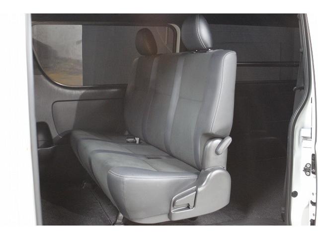 ハイエースバン スーパーＧＬ　ダークプライムＩＩ　７型ｘ４ＷＤｘセ－フティセンスｘＴＲＤフロントスポイラーｘマッドフラップｘ１５ＡＷｘインテリジェントクリアランスソナ－ｘ両側電動スライドｘハ－フレザ－ｘ純正ナビＴＶｘパノラミックビュ－モニタ－ｘＥＴＣ（28枚目）