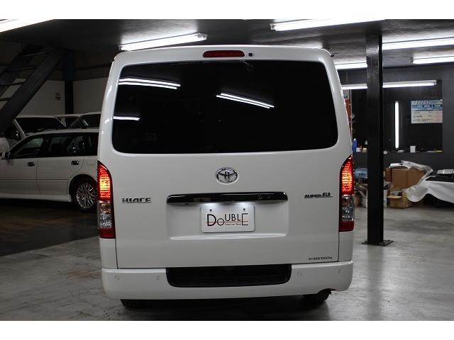 ハイエースバン スーパーＧＬ　ダークプライムＩＩ　７型ｘ４ＷＤｘセ－フティセンスｘＴＲＤフロントスポイラーｘマッドフラップｘ１５ＡＷｘインテリジェントクリアランスソナ－ｘ両側電動スライドｘハ－フレザ－ｘ純正ナビＴＶｘパノラミックビュ－モニタ－ｘＥＴＣ（43枚目）