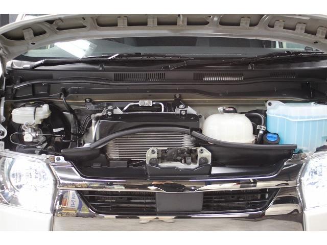 ハイエースバン スーパーＧＬ　ダークプライムＩＩ　７型ｘ４ＷＤｘセ－フティセンスｘＴＲＤフロントスポイラーｘマッドフラップｘ１５ＡＷｘインテリジェントクリアランスソナ－ｘ両側電動スライドｘハ－フレザ－ｘ純正ナビＴＶｘパノラミックビュ－モニタ－ｘＥＴＣ（67枚目）