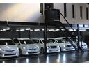 当社は希少なクラウンエステート専門店です。他にも人気のハイ・レジアスエース・ミニバンやSUV、ハイブリッドや軽などのエコカー・福祉車両等も積極的に販売しております。店頭に無い車種もご相談ください!