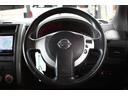 ステアリングの画像です。ステアリングスイッチでクルーズコントロール操作も可能です。
