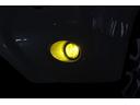 フォグランプもLED取付済みです。ホワイトとイエロー2色切替が可能です!画像はイエローに点灯時です。お好みで、簡単に切り替えできます!