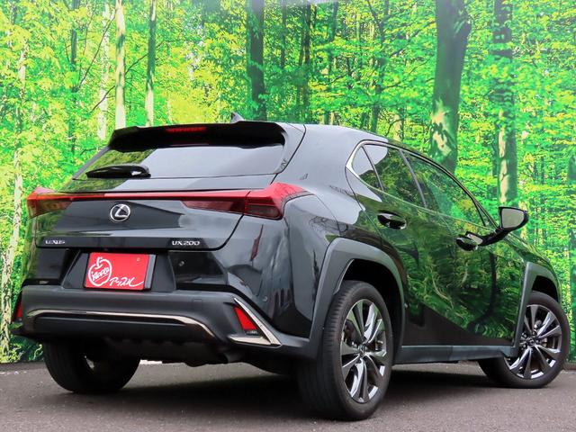 LEXUS UX UX200 F SPORT