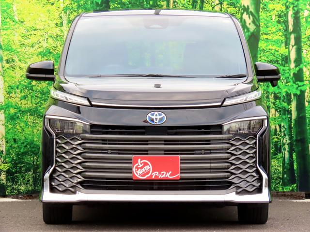 ヴォクシー ハイブリッドＳ－Ｚ　衝突軽減ブレーキ　ＬＤＡ　ＢＳＭ　ＡＣＣ　クリアランスソナー　ナビ（Ｔコネクト再登録でＲ１１年２月まで地図使用可）　Ｂｌｕｅｔｏｏｔｈ　バックカメラ　ハーフレザー　両パワスラ　パワーバック　１オーナー（3枚目）