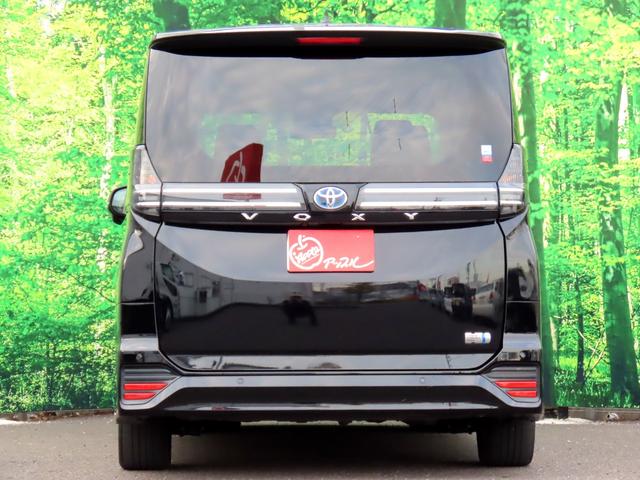 ヴォクシー ハイブリッドＳ－Ｚ　衝突軽減ブレーキ　ＬＤＡ　ＢＳＭ　ＡＣＣ　クリアランスソナー　ナビ（Ｔコネクト再登録でＲ１１年２月まで地図使用可）　Ｂｌｕｅｔｏｏｔｈ　バックカメラ　ハーフレザー　両パワスラ　パワーバック　１オーナー（4枚目）