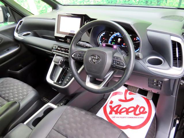 ヴォクシー ハイブリッドＳ－Ｚ　衝突軽減ブレーキ　ＬＤＡ　ＢＳＭ　ＡＣＣ　クリアランスソナー　ナビ（Ｔコネクト再登録でＲ１１年２月まで地図使用可）　Ｂｌｕｅｔｏｏｔｈ　バックカメラ　ハーフレザー　両パワスラ　パワーバック　１オーナー（19枚目）