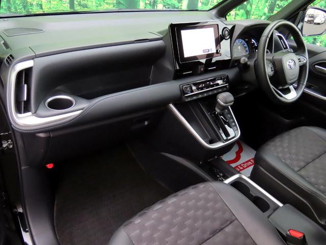 ヴォクシー ハイブリッドＳ－Ｚ　衝突軽減ブレーキ　ＬＤＡ　ＢＳＭ　ＡＣＣ　クリアランスソナー　ナビ（Ｔコネクト再登録でＲ１１年２月まで地図使用可）　Ｂｌｕｅｔｏｏｔｈ　バックカメラ　ハーフレザー　両パワスラ　パワーバック　１オーナー（20枚目）