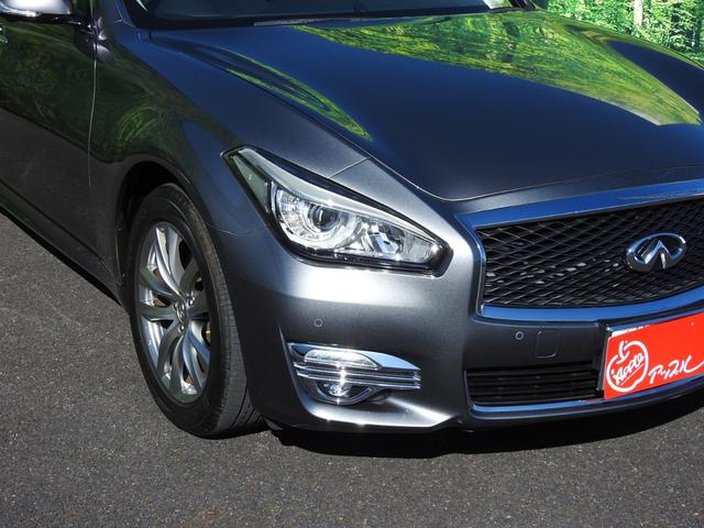 フーガ ２５０ＶＩＰ　メーカーＨＤＤナビ　フルセグ　アラウンドビューモニター　レザーシート　ＬＥＤヘッド　リヤサンシェード　リヤ読書灯　後期モデル　クルーズコントロール　ＥＴＣ（6枚目）