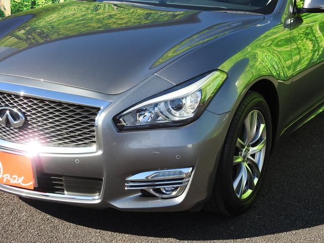 フーガ ２５０ＶＩＰ　メーカーＨＤＤナビ　フルセグ　アラウンドビューモニター　レザーシート　ＬＥＤヘッド　リヤサンシェード　リヤ読書灯　後期モデル　クルーズコントロール　ＥＴＣ（8枚目）