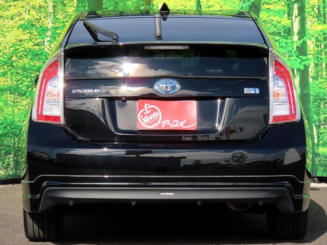 プリウス Ｇツーリングセレクション　ＴＲＤスポーツエアロ　ＬＥＤヘッドライト　純正ＨＤＤナビゲーション　フルセグＴＶ走行中視聴可　バックカメラ　パーキングアシスト　ＨＵＤ　禁煙車　クルーズコントロール　スマートキー　パワーシート（5枚目）