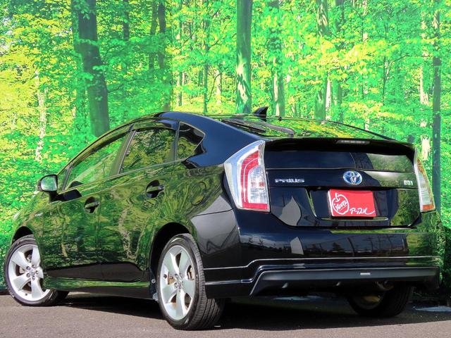 プリウス Ｇツーリングセレクション　ＴＲＤスポーツエアロ　ＬＥＤヘッドライト　純正ＨＤＤナビゲーション　フルセグＴＶ走行中視聴可　バックカメラ　パーキングアシスト　ＨＵＤ　禁煙車　クルーズコントロール　スマートキー　パワーシート（7枚目）