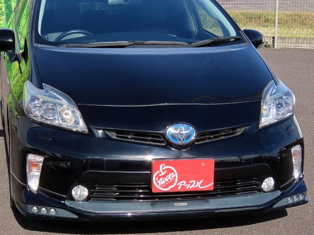 プリウス Ｇツーリングセレクション　ＴＲＤスポーツエアロ　ＬＥＤヘッドライト　純正ＨＤＤナビゲーション　フルセグＴＶ走行中視聴可　バックカメラ　パーキングアシスト　ＨＵＤ　禁煙車　クルーズコントロール　スマートキー　パワーシート（12枚目）