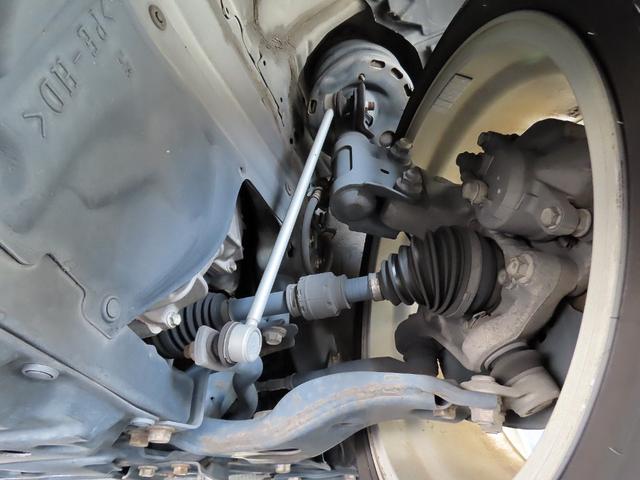 プリウス Ｇツーリングセレクション　ＴＲＤスポーツエアロ　ＬＥＤヘッドライト　純正ＨＤＤナビゲーション　フルセグＴＶ走行中視聴可　バックカメラ　パーキングアシスト　ＨＵＤ　禁煙車　クルーズコントロール　スマートキー　パワーシート（32枚目）