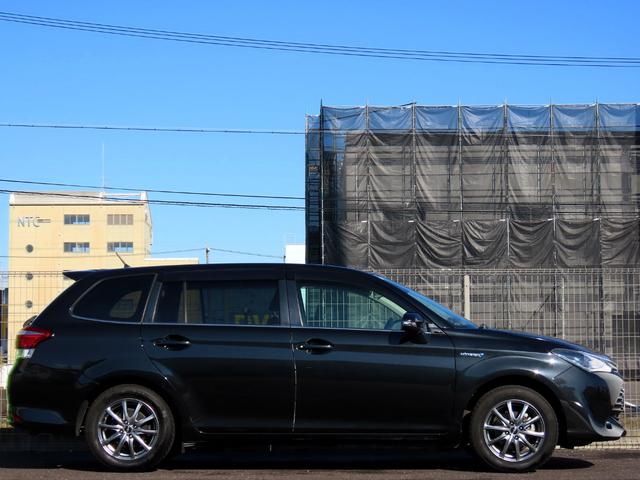 カローラフィールダー ハイブリッドG 衝突軽減ブレーキ LDA ナビ フルセグTV Bluetooth MSV バックカメラ ETC ドラレコ シートヒーター ステアスイッチ LEDオートライト オートハイビーム スマートキー ユーザー買(5枚目)