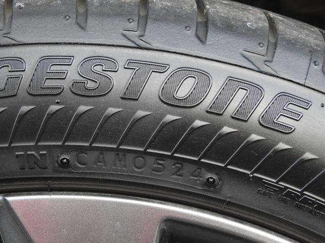 ＵＸ ＵＸ２５０ｈ　Ｆスポーツ　ハイブリッド車　純正ナビ　フルセグ　全方位カメラ　赤レザーシート　３眼ＬＥＤヘッド　パワーバックドア　ＢＳＭ　ＥＴＣ　ドラレコ　タイヤ２０２４年製ポテンザ　禁煙車（16枚目）