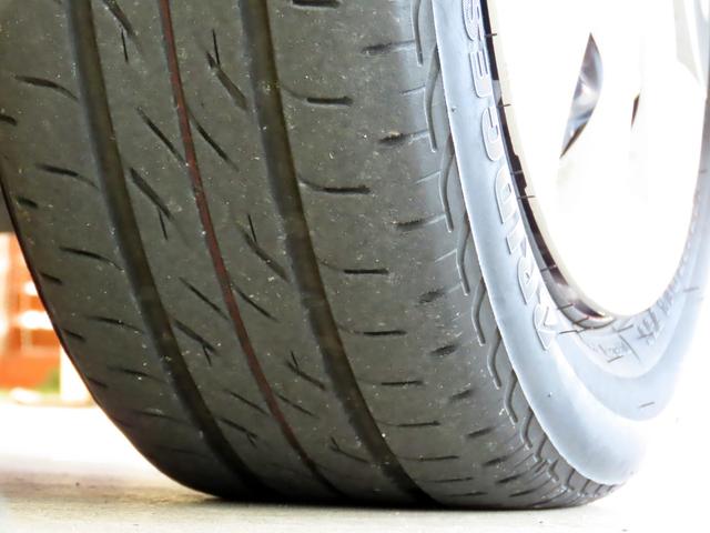 Ｎ－ＢＯＸ Ｇ・Ｌホンダセンシング　衝突軽減ブレーキ　ＬＫＡ　ＡＣＣ　パワスラ　ナビ　フルセグＴＶ　Ｂｌｕｅｔｏｏｔｈ　バックカメラ　ＬＥＤオートヘッドライト　ＵＳＢ　電格ミラー　Ｐスタート　スマートキー２個　ユーザー買取車　１オーナー（16枚目）