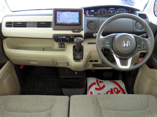 Ｎ－ＢＯＸ Ｇ・Ｌホンダセンシング　衝突軽減ブレーキ　ＬＫＡ　ＡＣＣ　パワスラ　ナビ　フルセグＴＶ　Ｂｌｕｅｔｏｏｔｈ　バックカメラ　ＬＥＤオートヘッドライト　ＵＳＢ　電格ミラー　Ｐスタート　スマートキー２個　ユーザー買取車　１オーナー（17枚目）