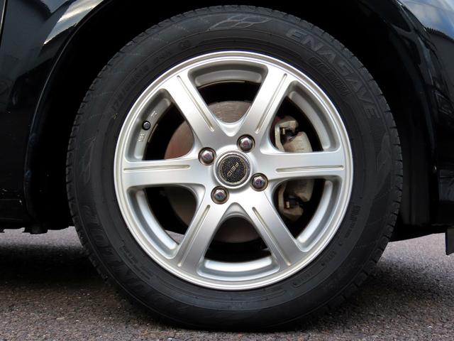 フィットハイブリッド スマートセレクション　ナビ　フルセグＴＶ　ＢｌｕｅｔｏｏｔｈＡｕｄｉｏ　バックモニター　ＨＩＤヘッドライト　オートライト　クルコン　ＥＴＣ　ステアスイッチ　電格ミラー　社外１５インチアルミホイール　キーレスキー　スペアキー（12枚目）