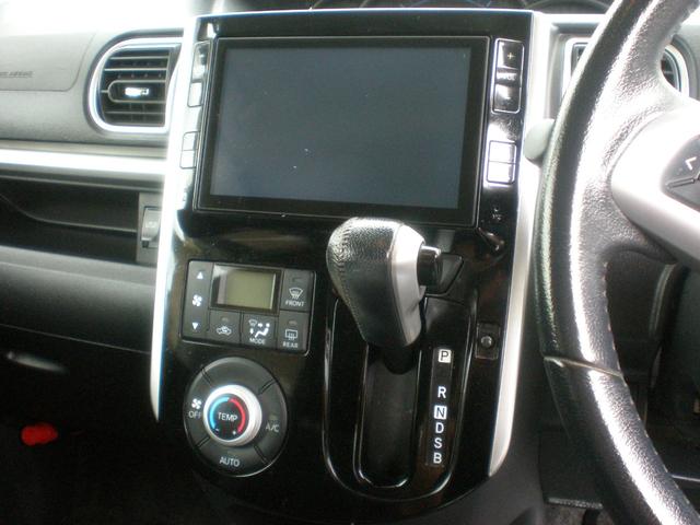 タント カスタムＲＳ　ターボ車　純正８インチナビ　フルセグＴＶ　バックカメラ　純正ドラレコ　ＥＴＣ　ＣＤ　ＤＶＤ再生　Ｂｌｕｅｔｏｏｔｈ　プッシュスタート　両側パワースライドドア　オートライト　純正１５インチＡＷ　禁煙車（11枚目）