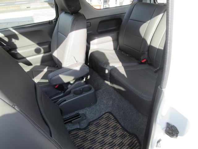 ジムニー ＸＧ　４ＷＤ　オートマ　新品シートカバー（15枚目）