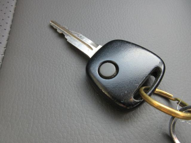 ジムニー ＸＧ　４ＷＤ　オートマ　新品シートカバー（17枚目）