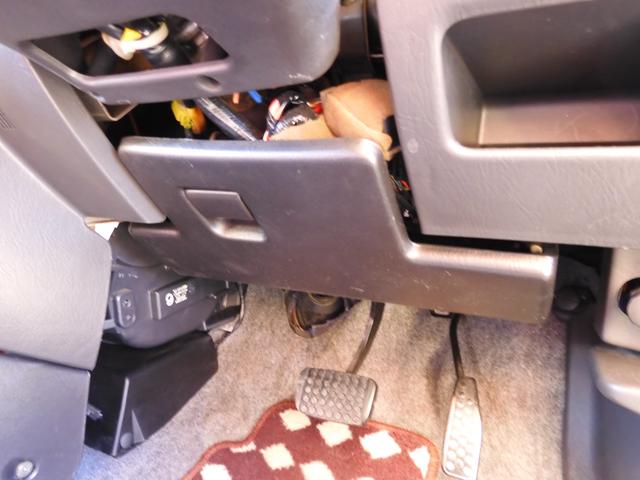 ミラジーノ ジーノ　禁煙車／走行９５０００ｋｍ／ウッドコンビステアリング／ウッドパネル／フロアマット／ＵＳＢ入力オーディオ／キーレス／エアバック／エアコン／パワステ／パワーウィンド／ボディー磨きインテリアクリーニング済み（35枚目）