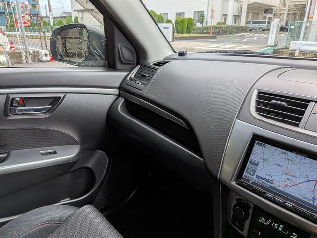 スイフトスポーツ ベースグレード 6速マニュアル車 TVナビ ETC レーダー探知機内臓ルームミラー(35枚目)