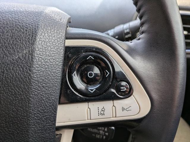 プリウス Ｓツーリングセレクション　走行モード　ハンドルスイッチ　ＥＴＣ（22枚目）