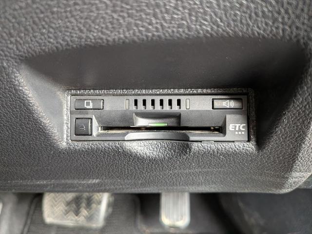 プリウス Ｓツーリングセレクション　走行モード　ハンドルスイッチ　ＥＴＣ（31枚目）