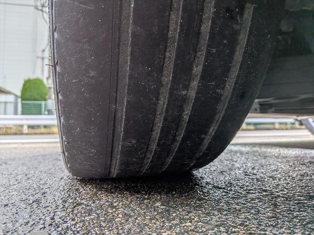 プリウス Ｓツーリングセレクション　走行モード　ハンドルスイッチ　ＥＴＣ（53枚目）