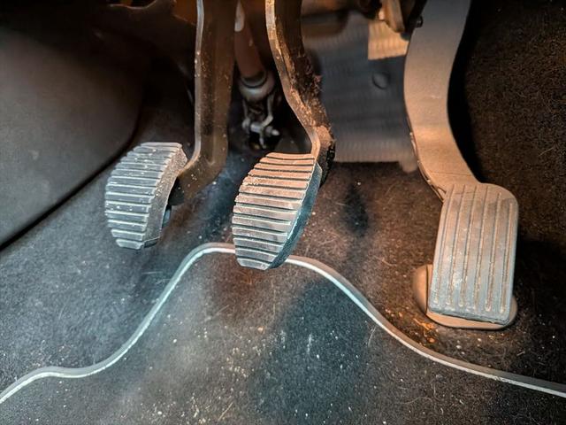 208 アリュール 5MT キーレス ETC ディスプレイオーディオ(39枚目)