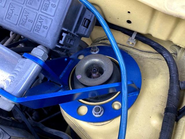 スイフト スポーツ 5速マニュアル レカロシート フジツボマフラー スズキスポーツ車高調 クスコストラットバー(47枚目)