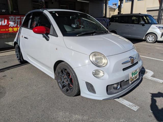 アバルト500 ベースグレード 5速マニュアル(8枚目)