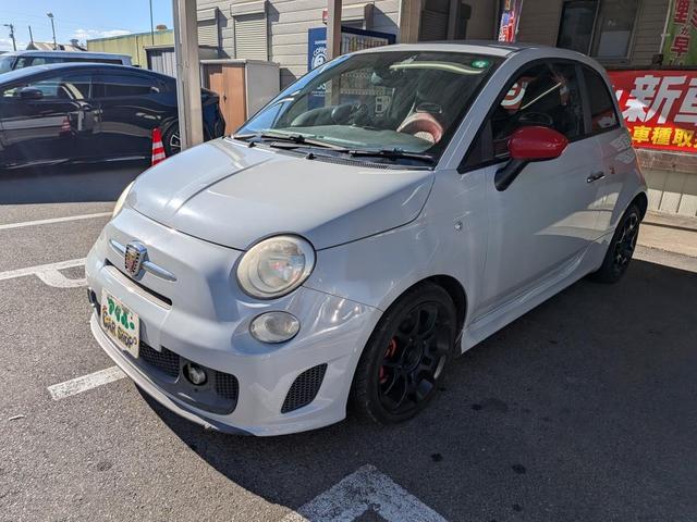 アバルト500 ベースグレード 5速マニュアル(10枚目)