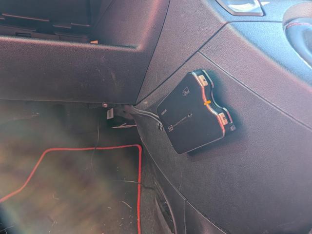 アバルト500 ベースグレード 5速マニュアル(42枚目)