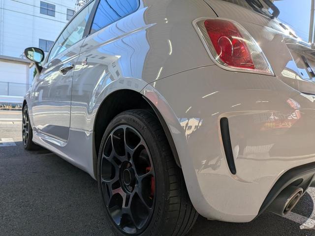 アバルト500 ベースグレード 5速マニュアル(56枚目)