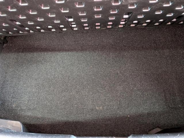 スイフトスポーツ ベースグレード　６速マニュアル　ナビ　ＴＶ　ＥＴＣ（32枚目）