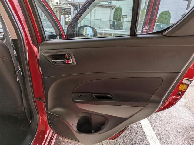 スイフトスポーツ ベースグレード　６速マニュアル　ナビ　ＴＶ　ＥＴＣ（38枚目）