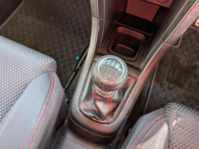 スイフトスポーツ ベースグレード　６速マニュアル　ナビ　ＴＶ　ＥＴＣ（49枚目）