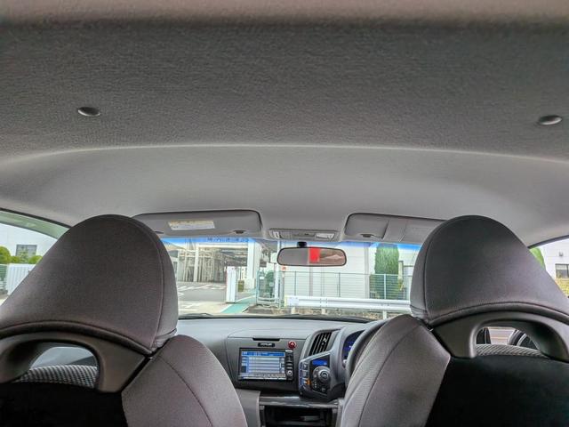 大変申し訳ございません、土日は大変混み合うためお電話に出られない場合がございます。お急ぎでない場合はＬＩＮＥからご連絡いただけると助かります。