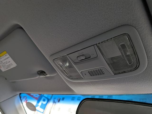 大変申し訳ございません、土日は大変混み合うためお電話に出られない場合がございます。お急ぎでない場合はＬＩＮＥからご連絡いただけると助かります。