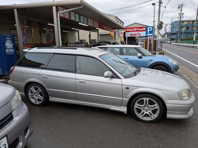 �f�ڂ��Ă���摜�̑��ɋC�ɂȂ�摜������]�̍ۂ͂k�h�m�d�̂h�c�����o�^���Ă��������k�h�m�d���炲�A�����������B���������U�W�V�T��