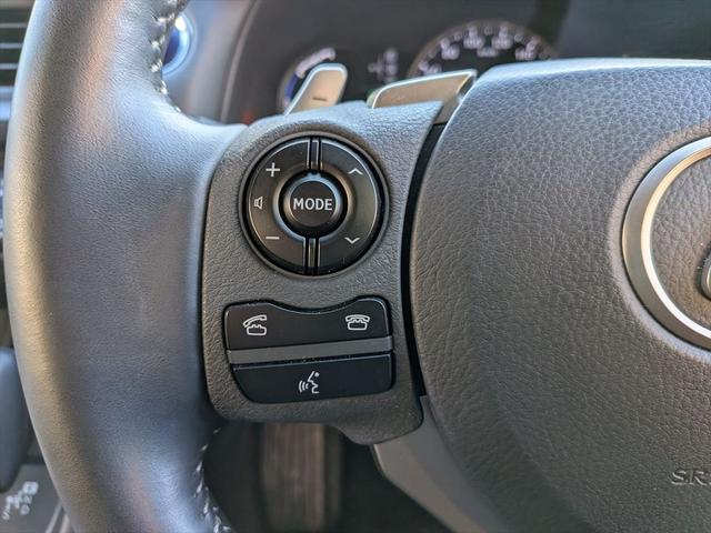 �f�ڂ��Ă���摜�̑��ɋC�ɂȂ�摜������]�̍ۂ͂k�h�m�d�̂h�c�����o�^���Ă��������k�h�m�d���炲�A�����������B