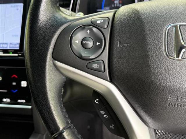 シャトル ハイブリッドＸ・ホンダセンシング　保証書／純正　９インチ　ＳＤナビ／シートヒーター／シート　ハーフレザー／ヘッドランプ　ＬＥＤ／ＥＴＣ／ＥＢＤ付ＡＢＳ／横滑り防止装置／アイドリングストップ／フルセグＴＶ／エアバッグ　運転席　記録簿（14枚目）